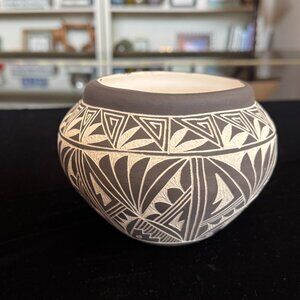 Vintage Laguna Acoma Pueblo Pottery Jar Etched Sgraffito Signed LC/GP